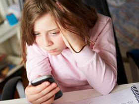 Bullying-on-social-networking-281x210